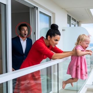 El millonario regresó inesperadamente a casa y encontró a su madrastra a punto de arrojar a su hija desde el balcón; su posterior frialdad asombró a todos.