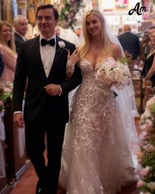 En mi boda, mi hermana entró con mi prometido diciendo: “¡Sorpresa! Nos vamos a casar nosotros en su lugar” – Ella no tenía ni idea de que estaba cayendo de lleno en mi plan