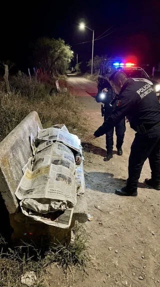 El Heredero Olvidado en la Calle y la Deuda Millonaria que los Policías Vinieron a Cobrar